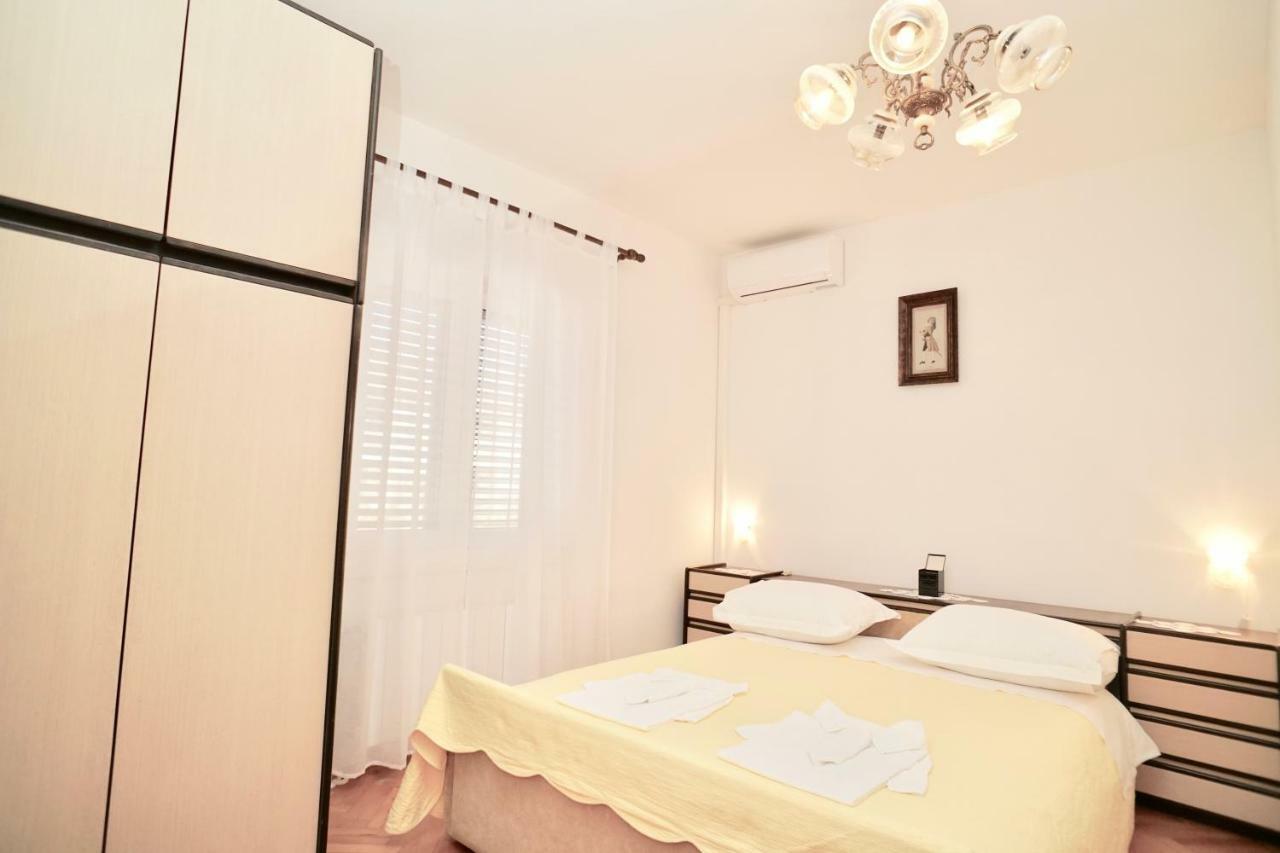 House Mariposa Hotel Trogir Exterior photo